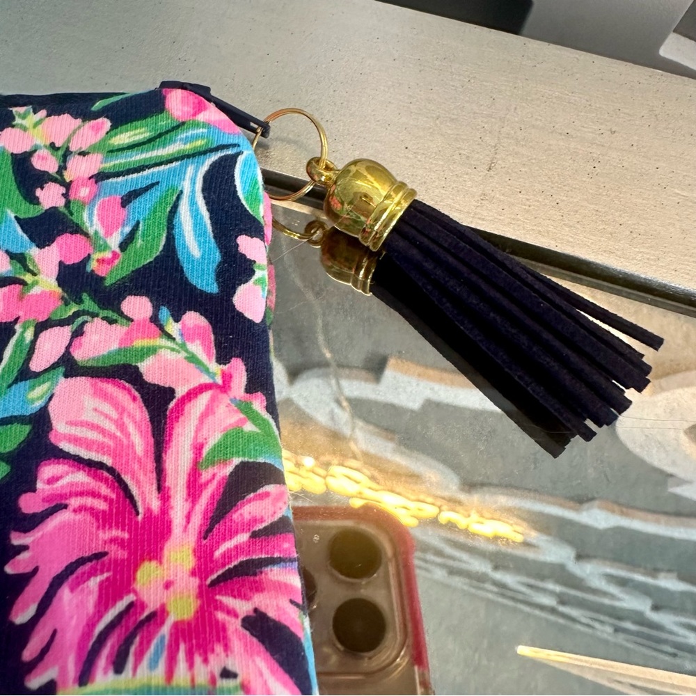 Wristlet - Picture 6 of 9